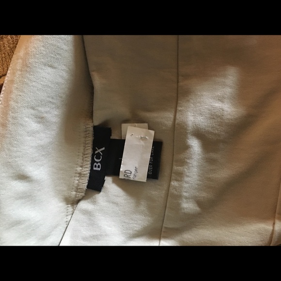 Mini Skirt - Picture 4 of 5